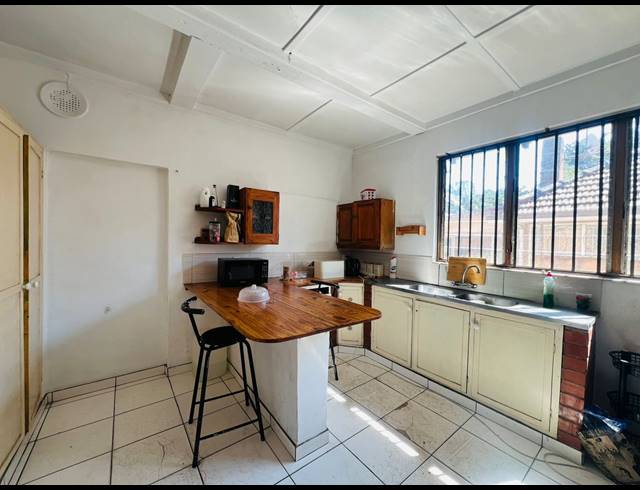 4 BEDROOM HOUSE TO LET IN UMBILO